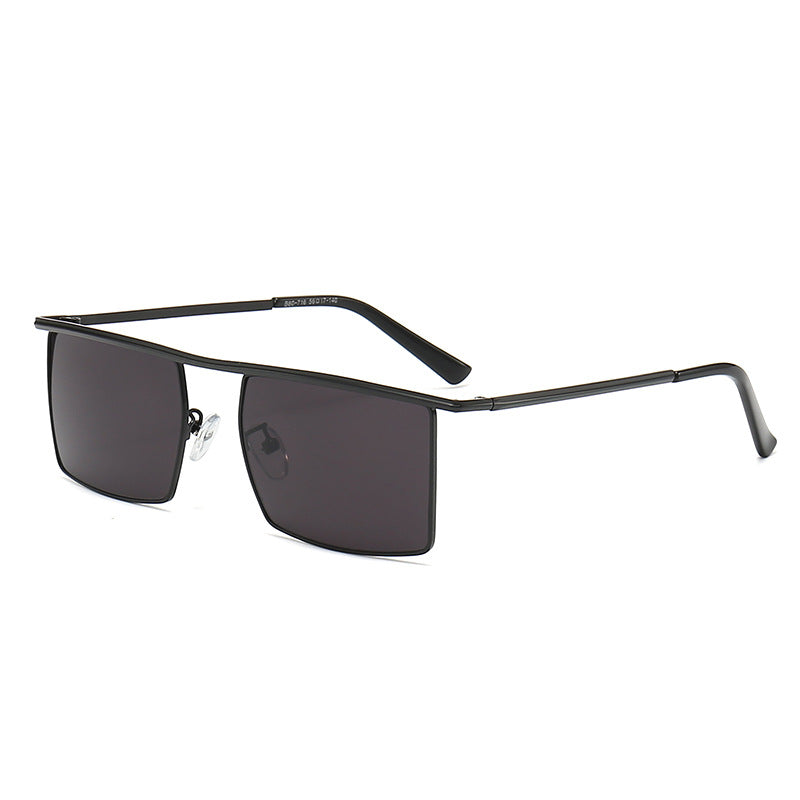 Lunettes de soleil pour femmes avec monture rectangulaire 4