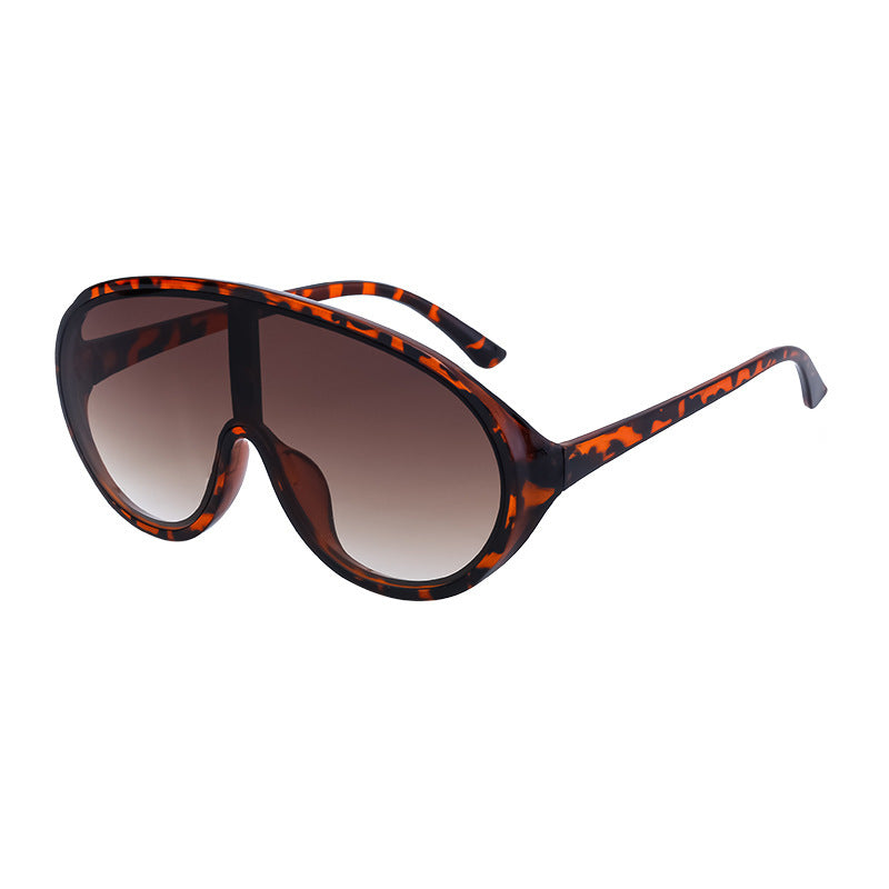 Lunettes de soleil pour femmes style futuriste 6