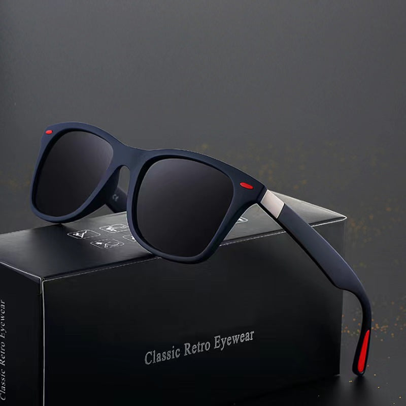 Lunettes de soleil rétro pour femmes avec monture robuste 2