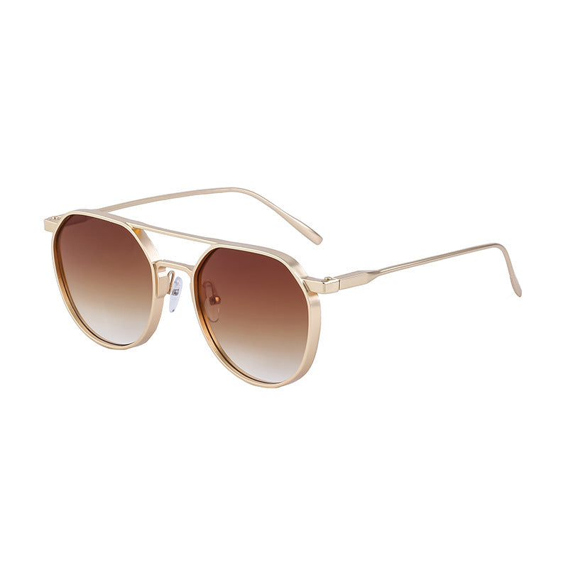 Lunettes de soleil rondes pour femme au style tendance 10