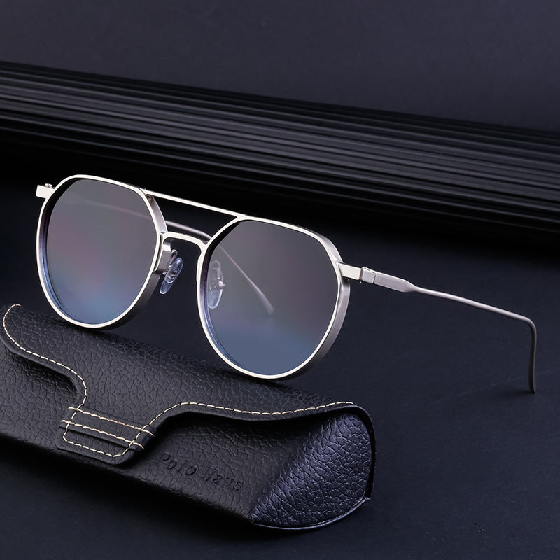 Lunettes de soleil rondes pour femme au style tendance 2