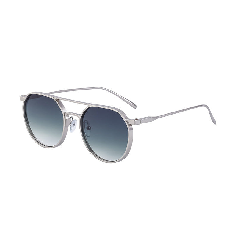 Lunettes de soleil rondes pour femme au style tendance 9