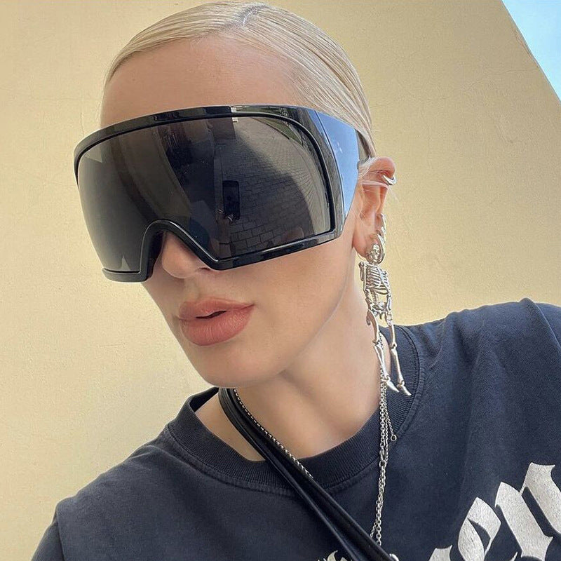 Lunettes de soleil sportives pour femmes aérodynamiques 2