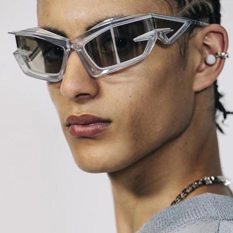 Lunettes de soleil sportives pour femmes au design dynamique 2