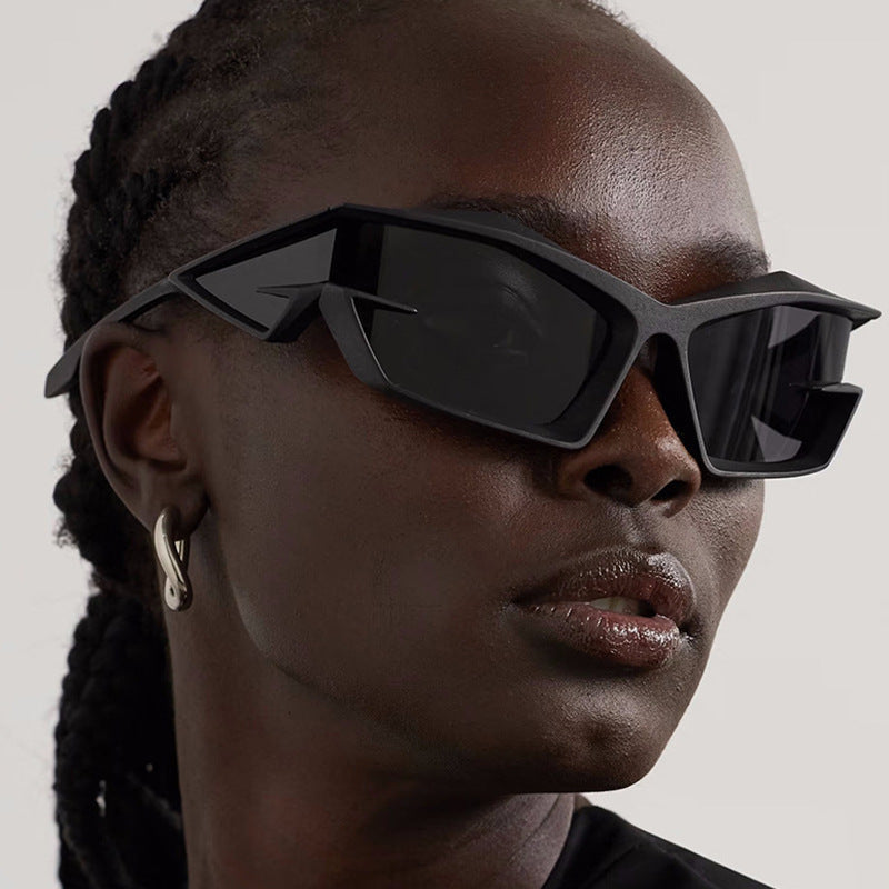 Lunettes de soleil sportives pour femmes au design dynamique 4
