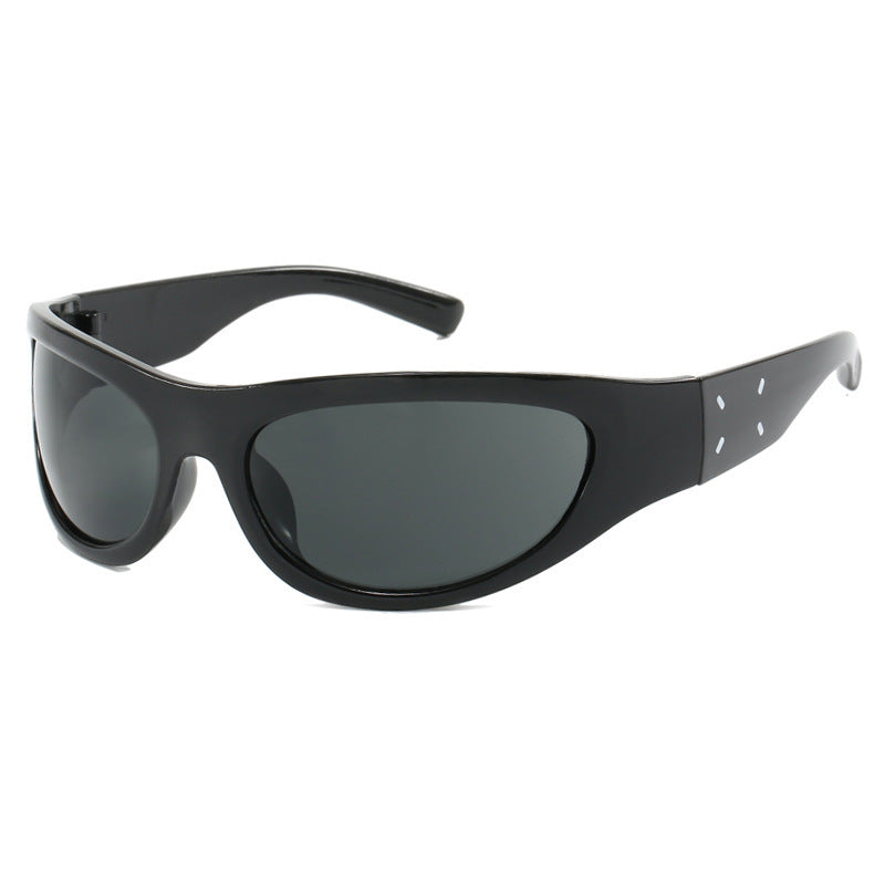 Lunettes de soleil sportives pour femmes au design moderne 1