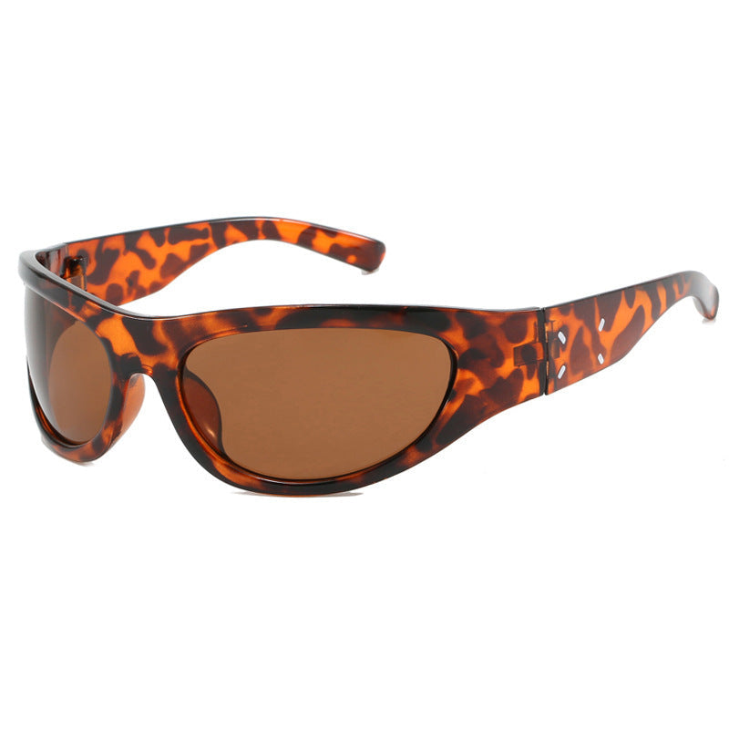 Lunettes de soleil sportives pour femmes au design moderne 4