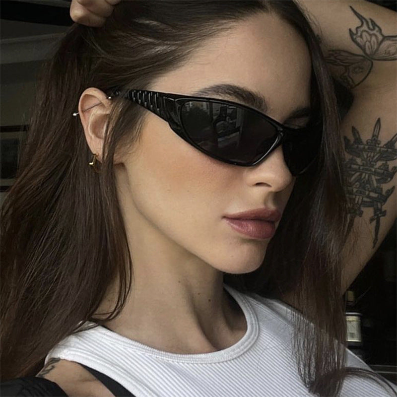 Lunettes de soleil sportives pour femmes modernes 1