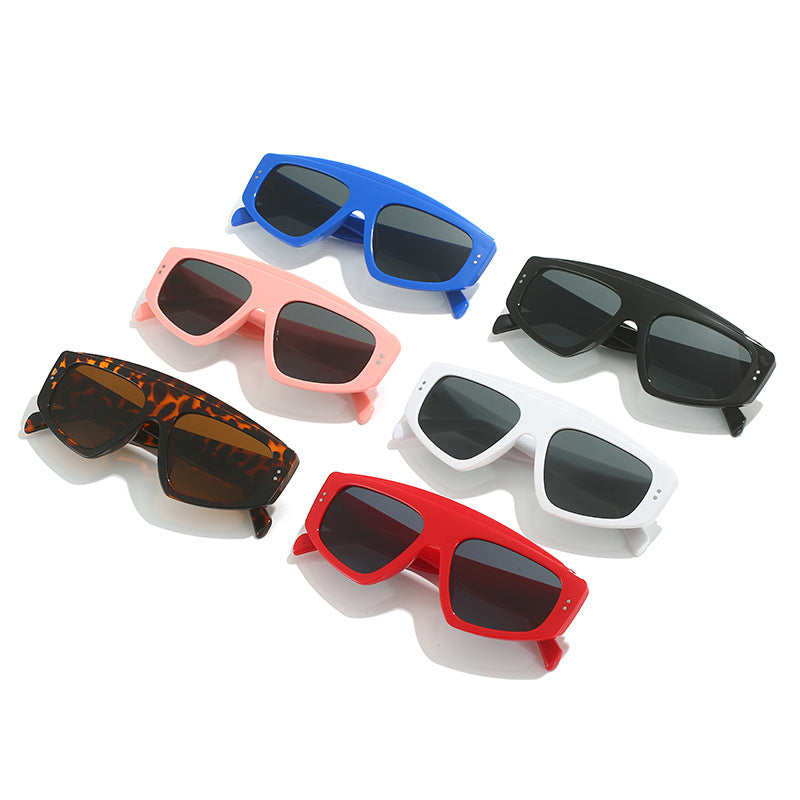 Lunettes de soleil surdimensionnées pour femmes au design animalier 2