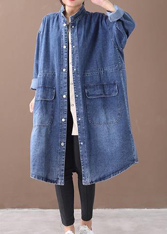 Manteau Box en Denim Bleu pour Femme Grande Taille avec Col Montant et Cordons 1