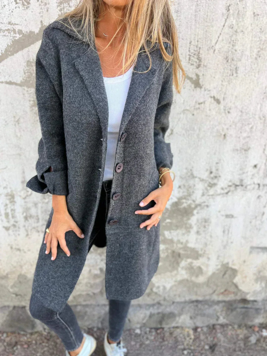 Manteau Long pour Femme au Design Classique 4
