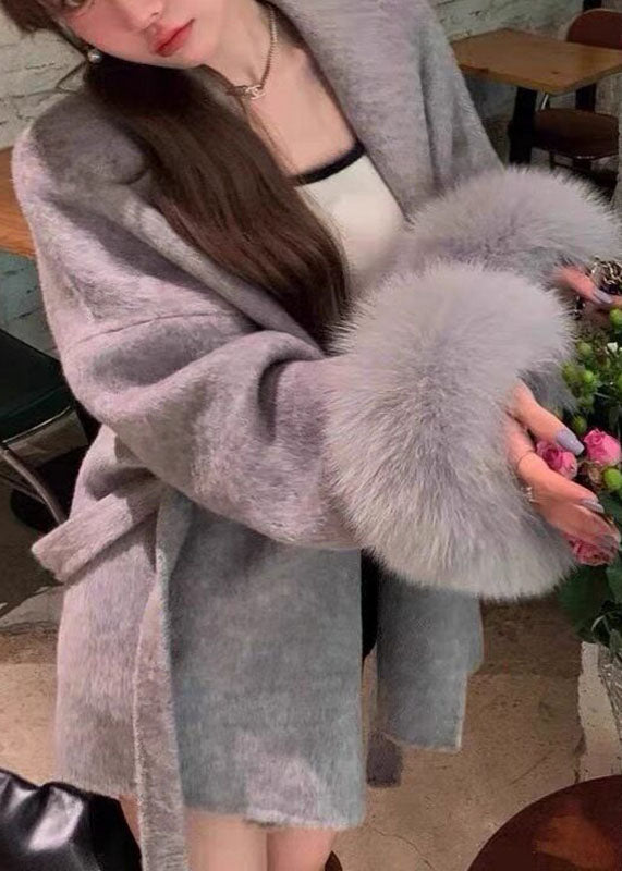 Manteau pour femme à col en V avec poches et ceinture à manches longues 2
