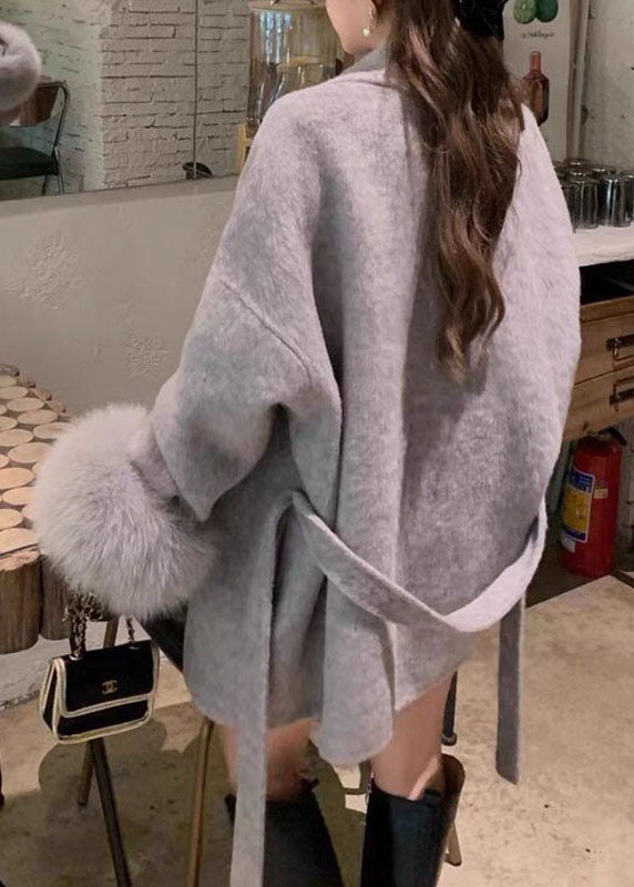 Manteau pour femme à col en V avec poches et ceinture à manches longues 3