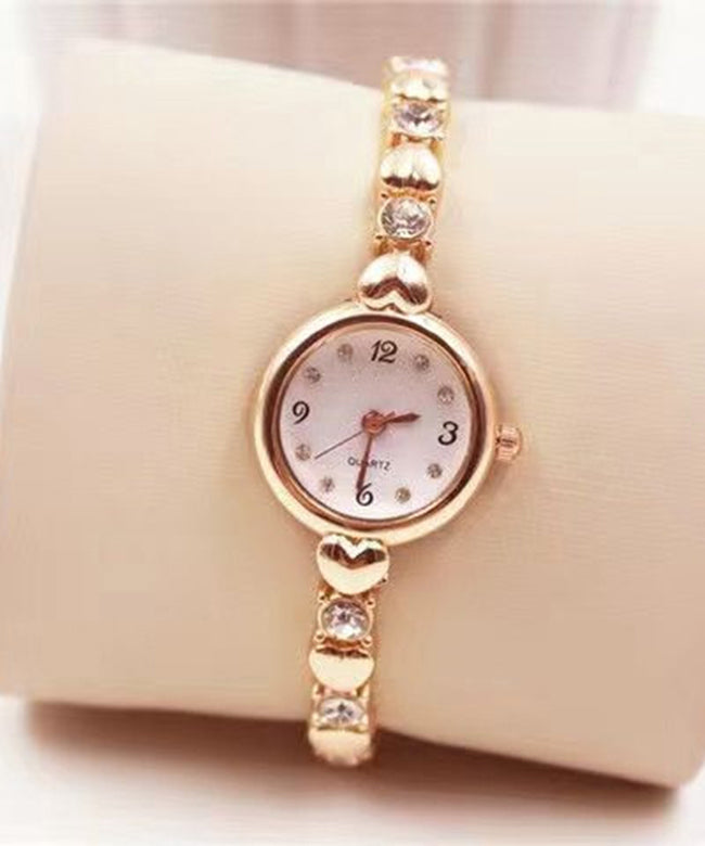 Montre Femme Forme Cœur Design Raffiné 0