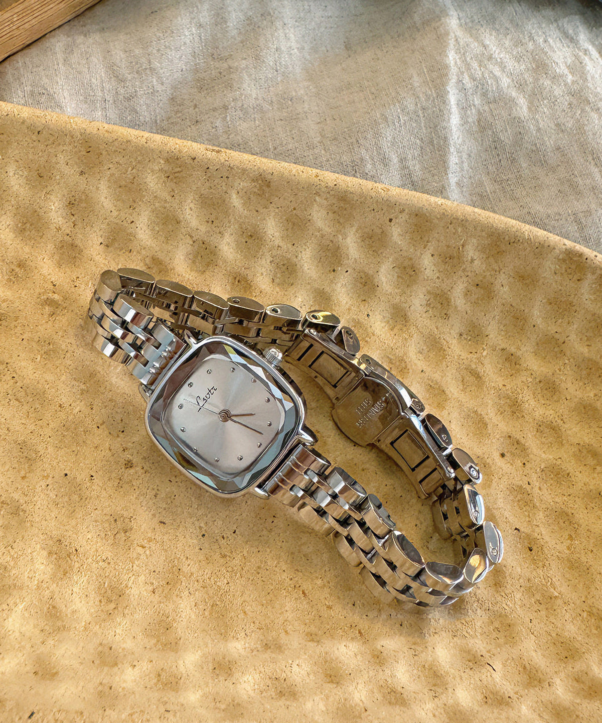 Montre Femme Quartz Style Moderne 4