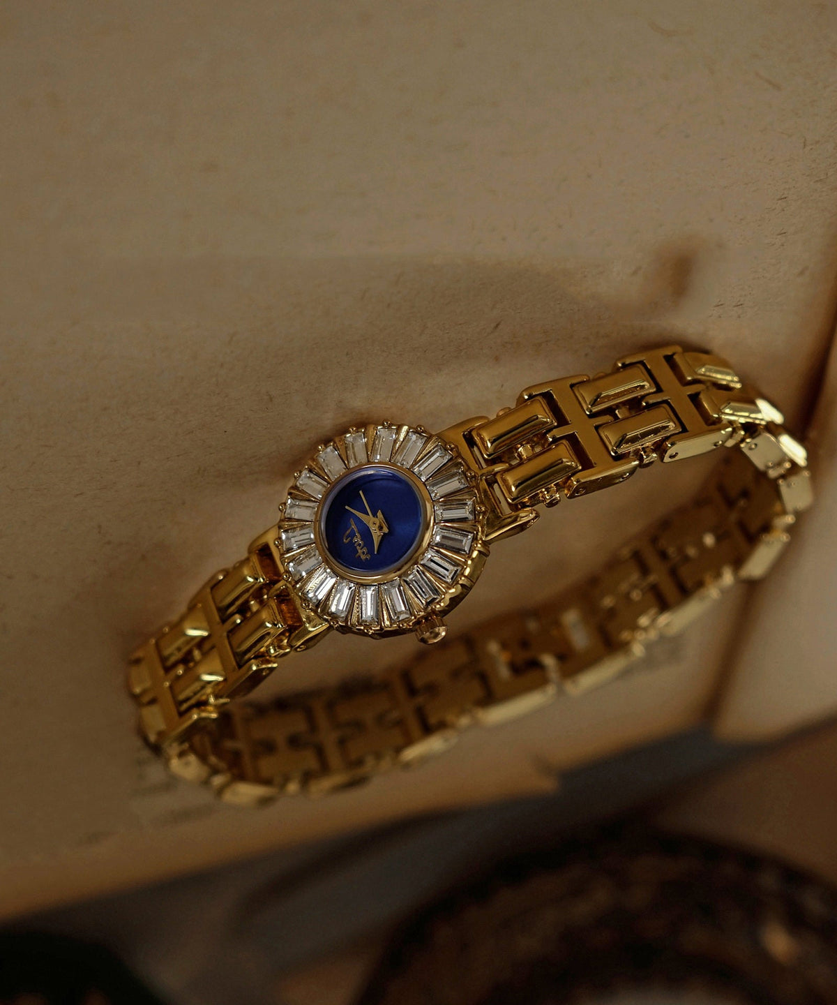 Montre Femme Style Boho Chaîne Dorée 3
