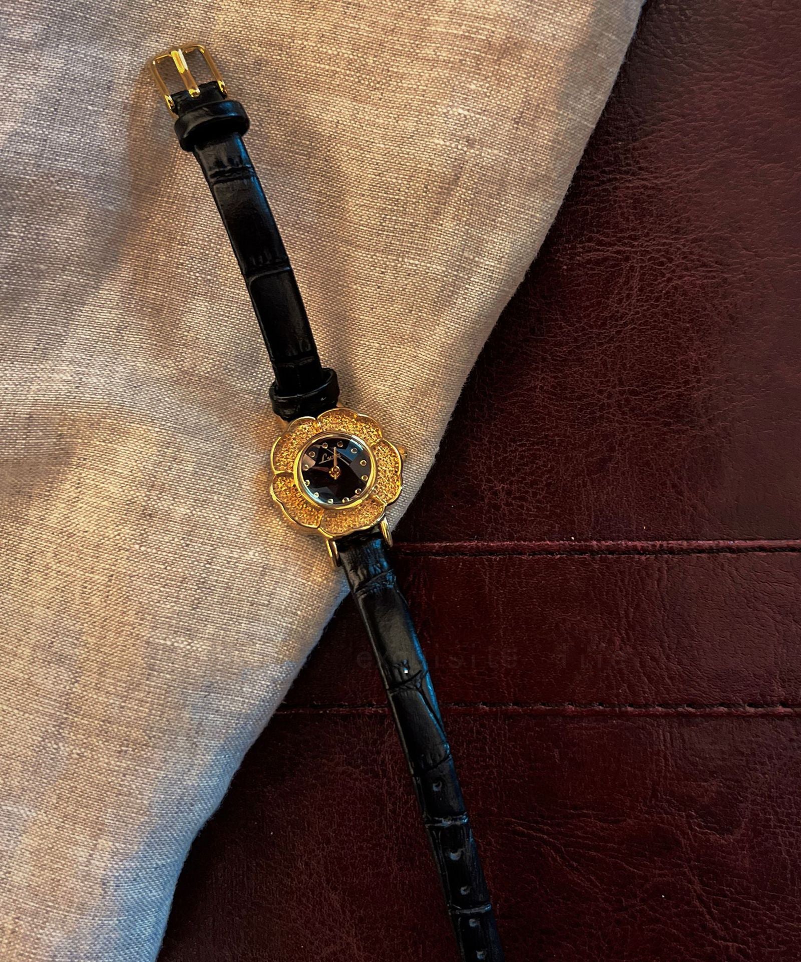 Montre Femme Style Camélia à Mouvement Quartz 2