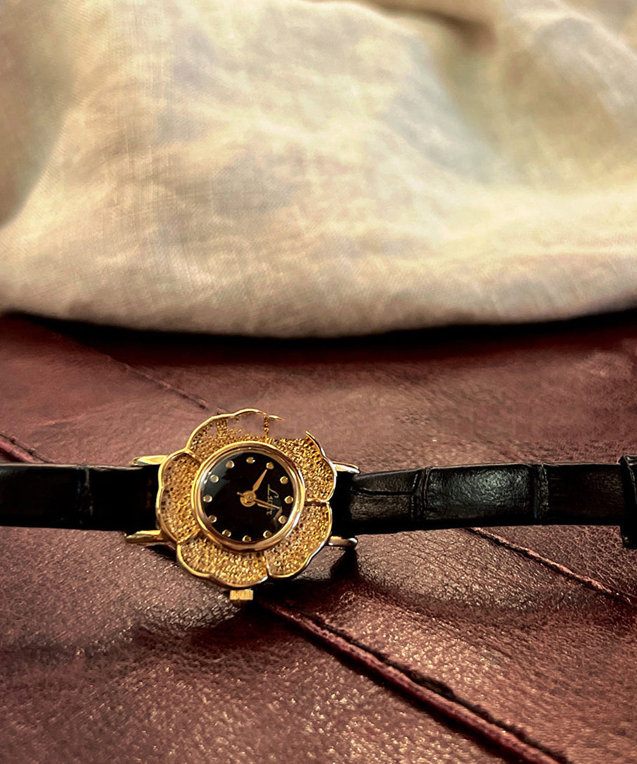 Montre Femme Style Camélia à Mouvement Quartz 3