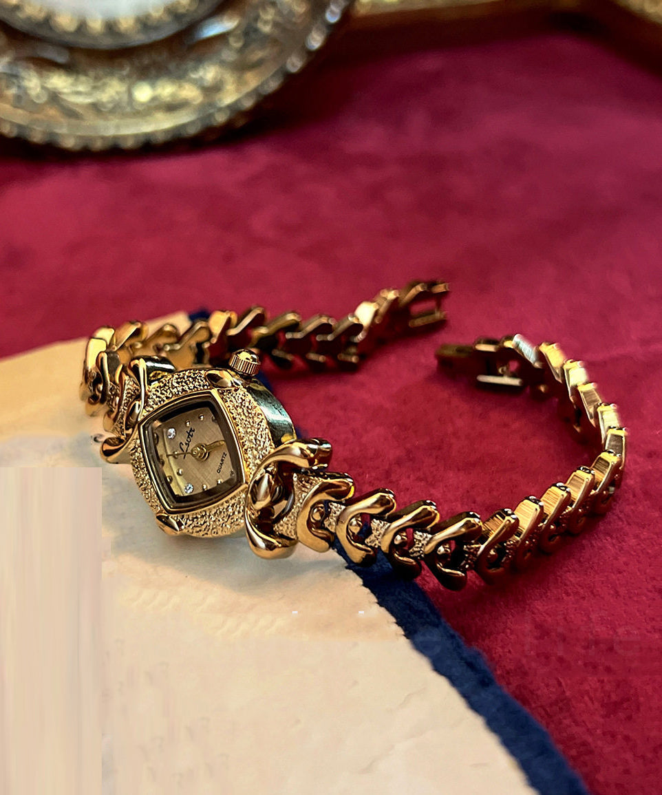 Montres Femme Style Moderne avec Détails en Zircon 4