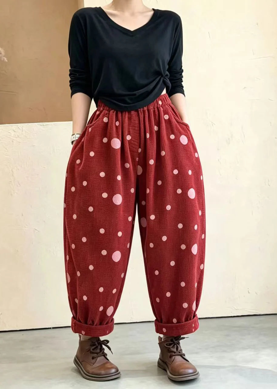 Pantalon court femme à pois rouges taille élastique et ourlet retroussé 4