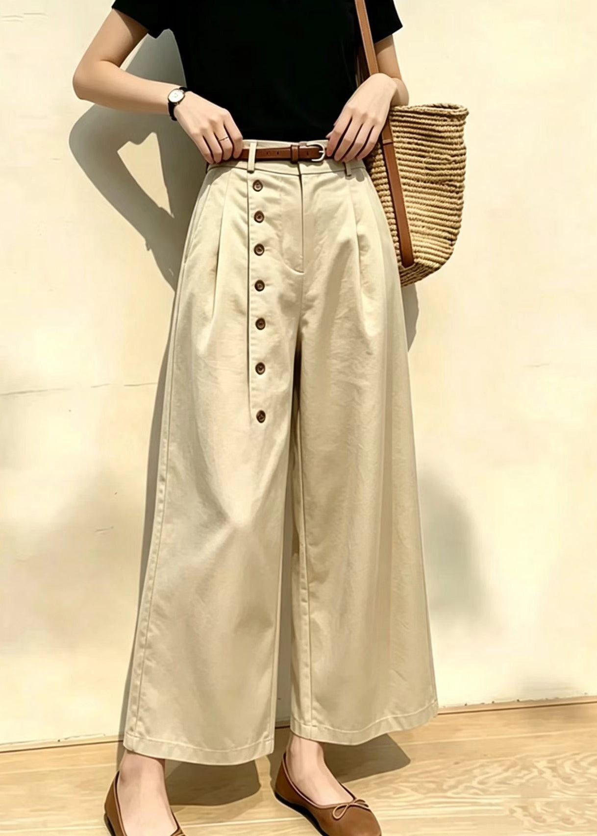 Pantalon court femme taille haute jambes larges boutons latéraux 1