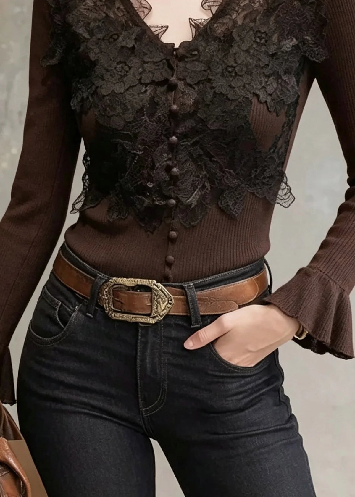 Pull Femme Col V Patchwork Manches Évasées Coupe Ajustée 3