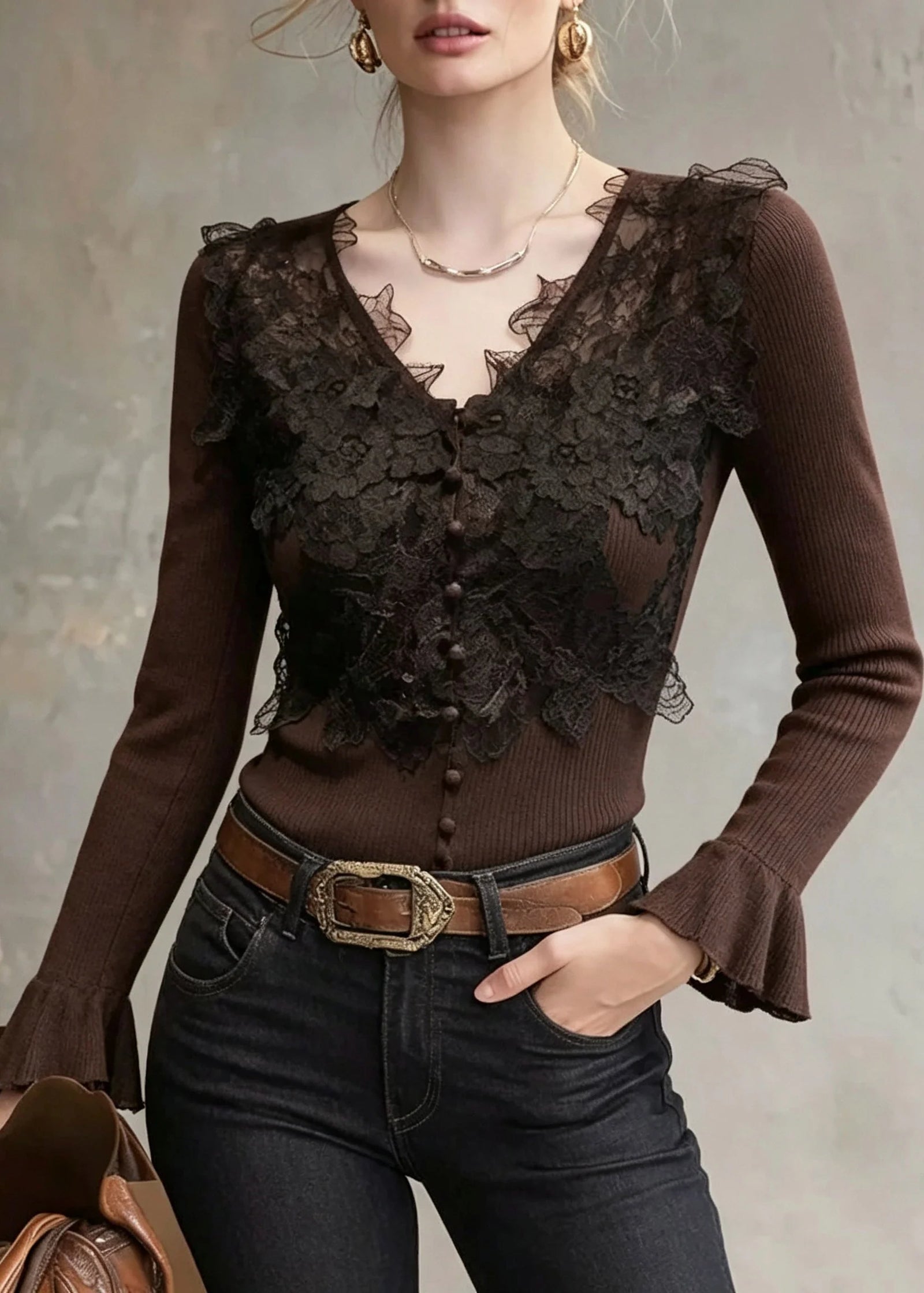 Pull Femme Col V Patchwork Manches Évasées Coupe Ajustée 4