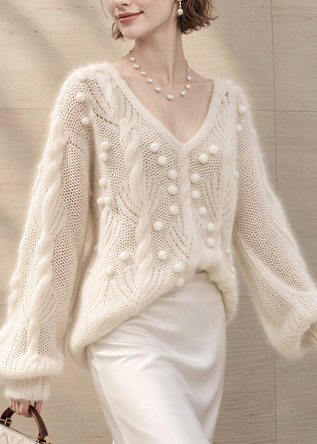Pull Femme Col V Patchwork avec Pompons Style Automnal 4