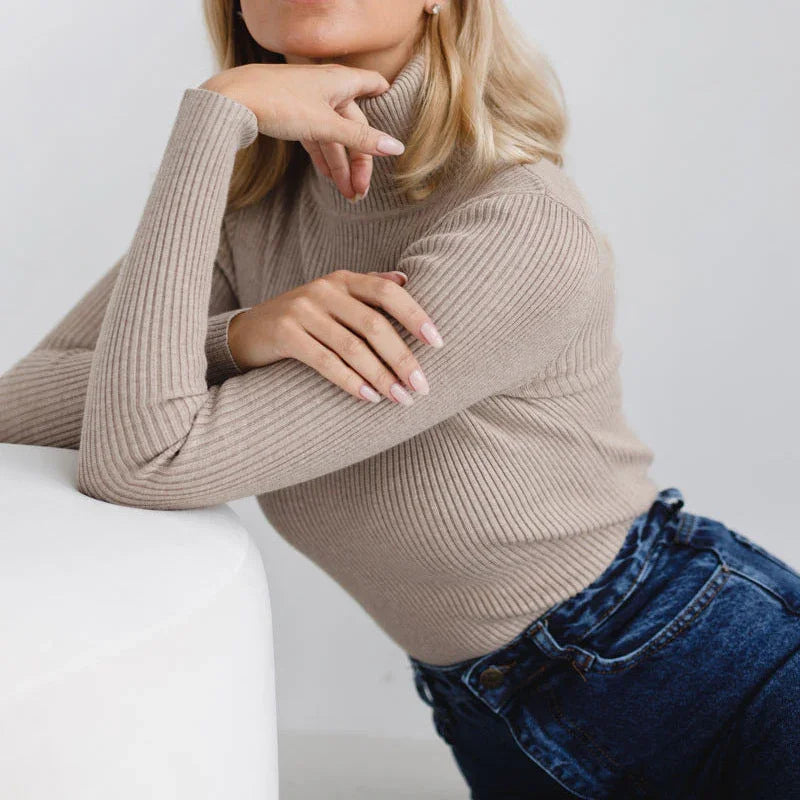 Pull Femme à Col Roulé Côtelé 4