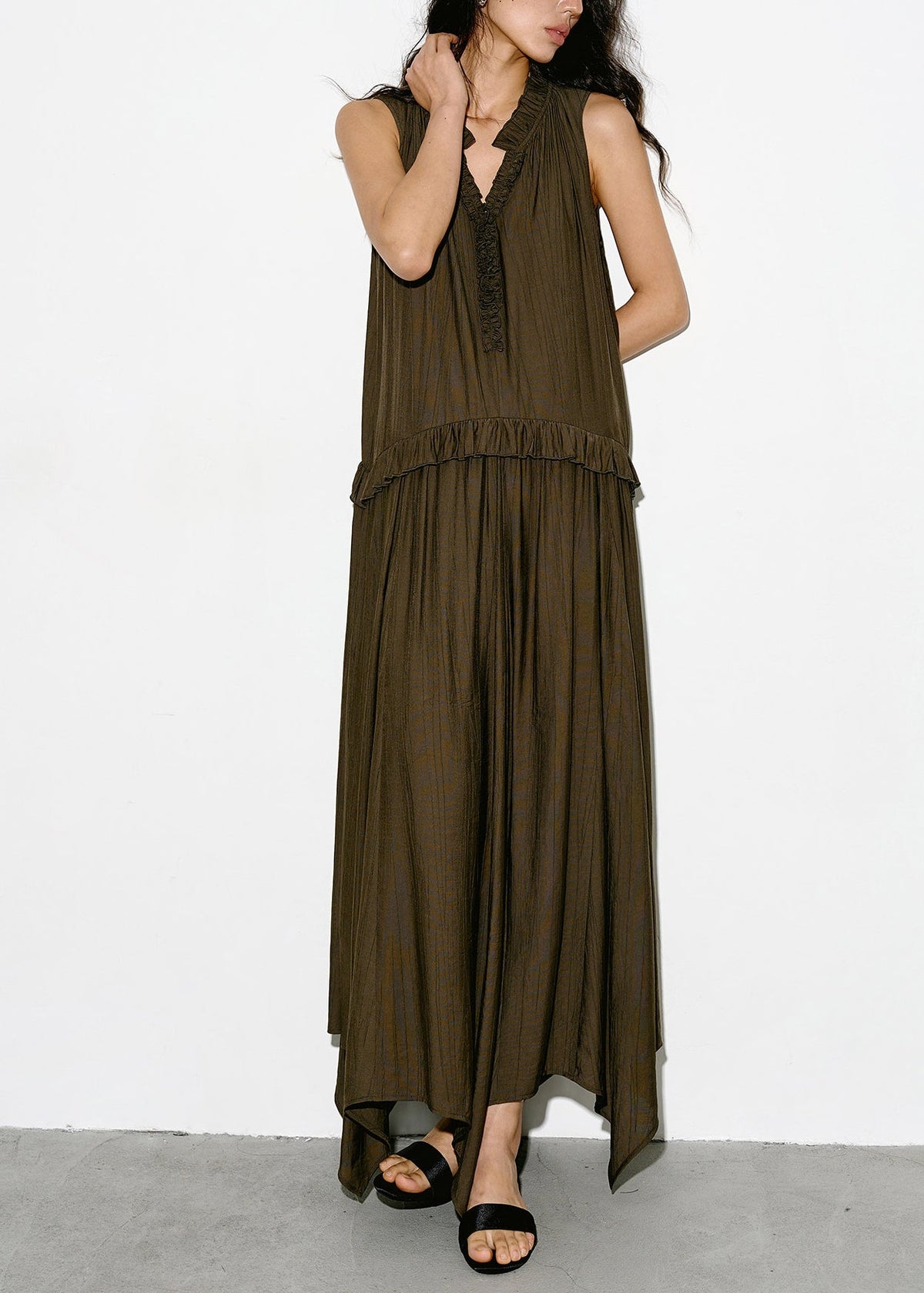 Robe Femme Asymétrique à Volants Col V Sans Manches 1
