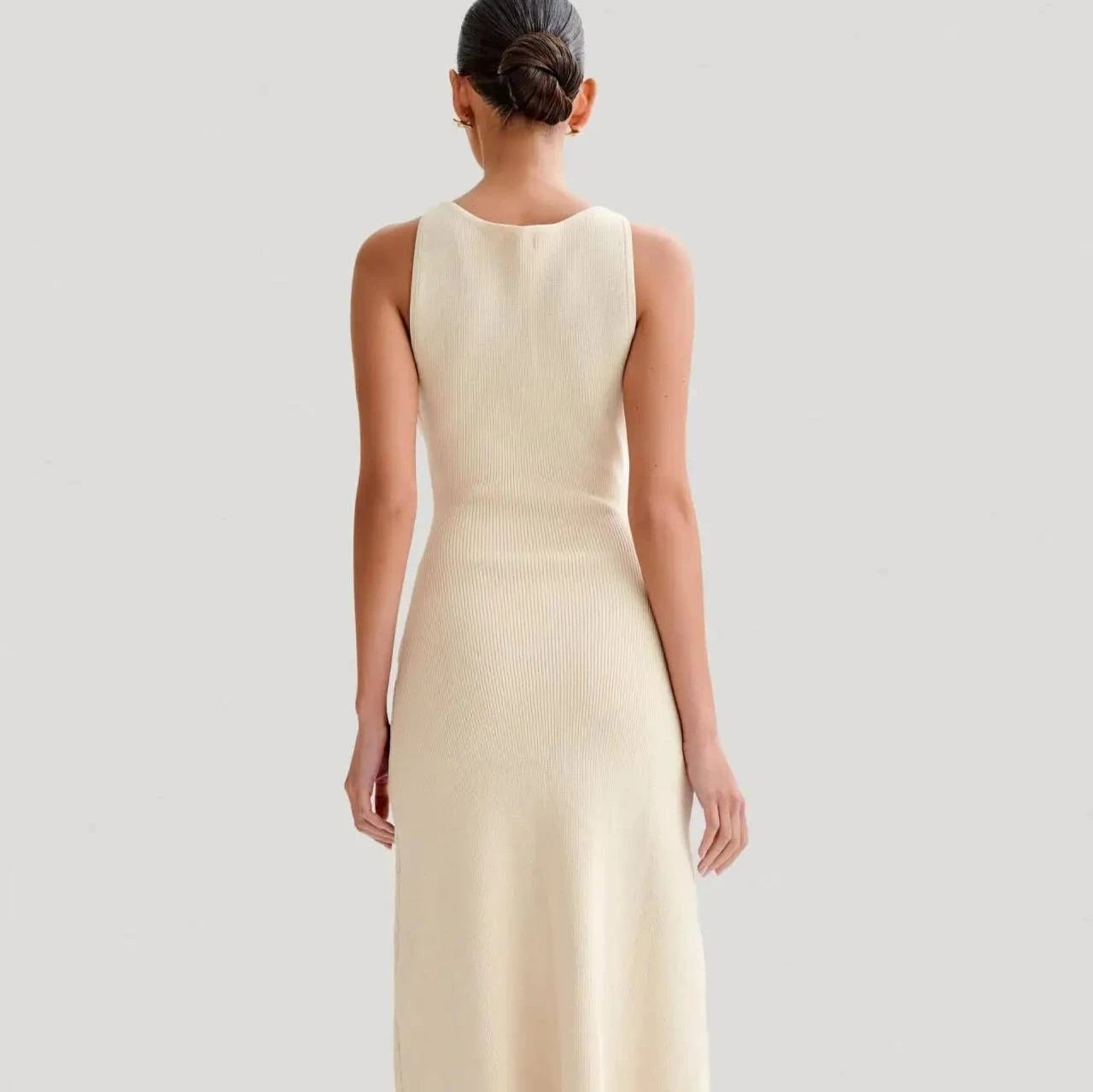 Robe Femme Trapèze Chic avec Boutons Dorés 3