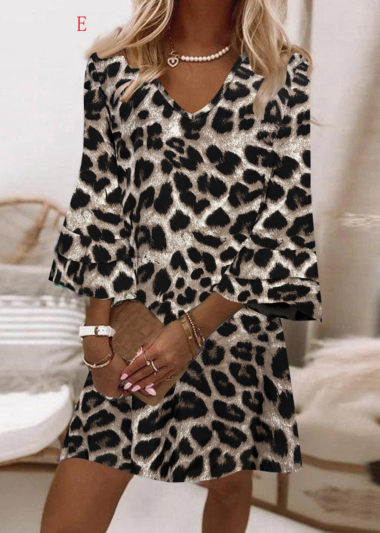 Robe Mi-Longue à Col en V pour Femmes 4