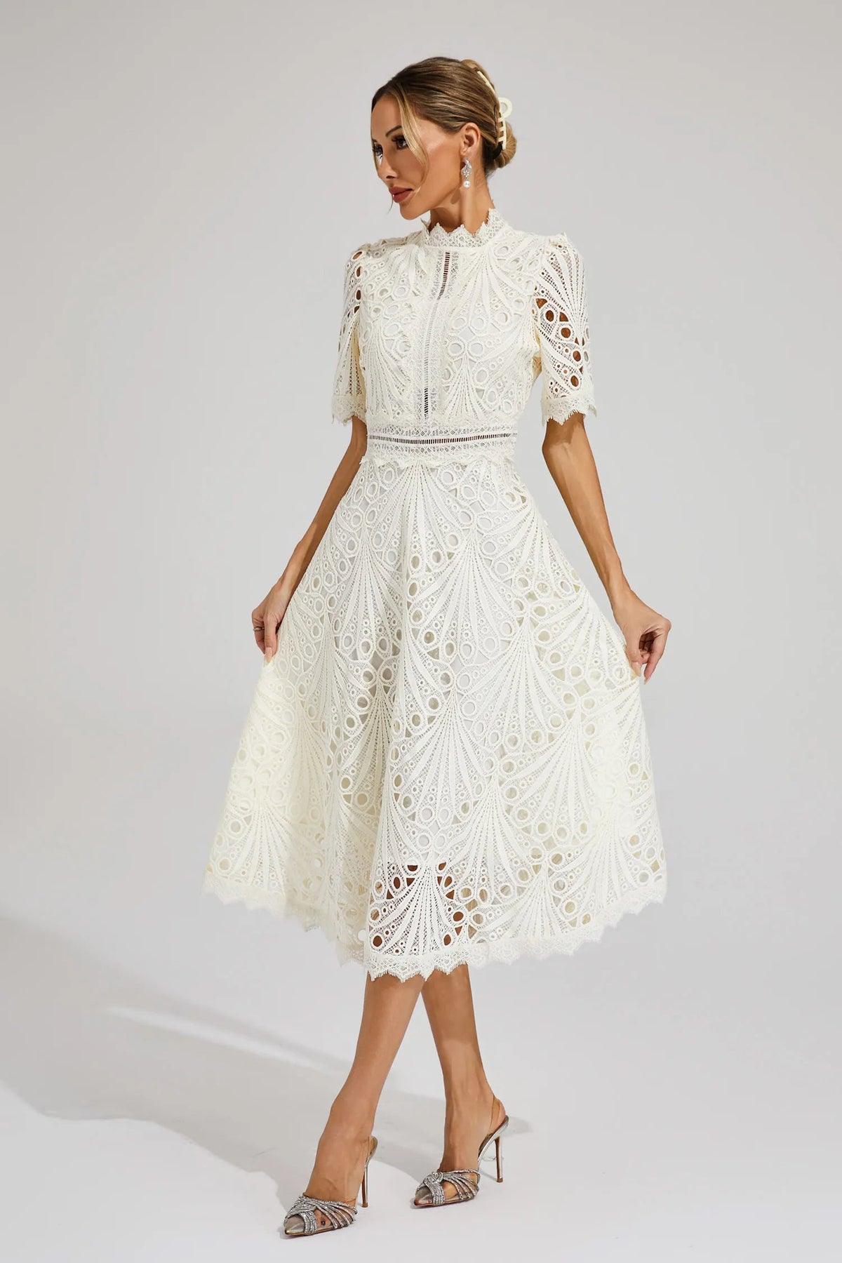 Robe Midi Femme en Dentelle Chic 1