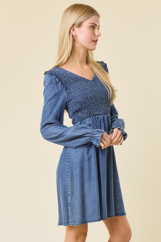Robe Mini à Encolure en V en Denim Foncé 2