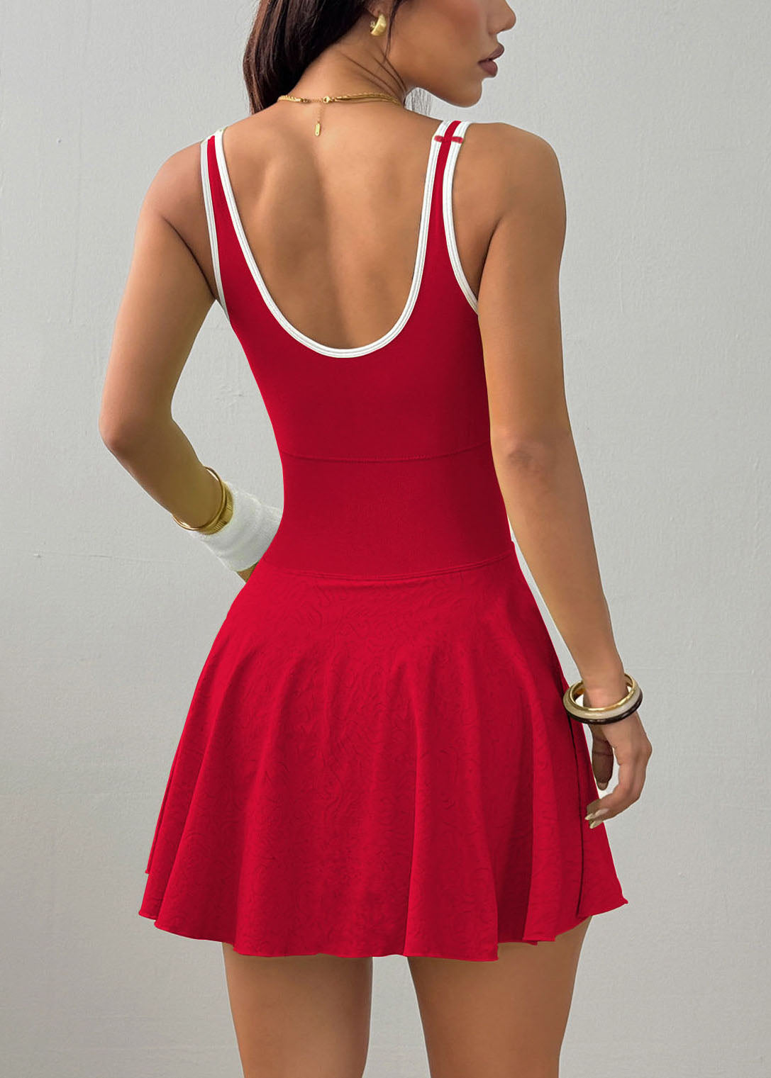 Robe camisole courte à col en U pour femme avec poches intégrées 4
