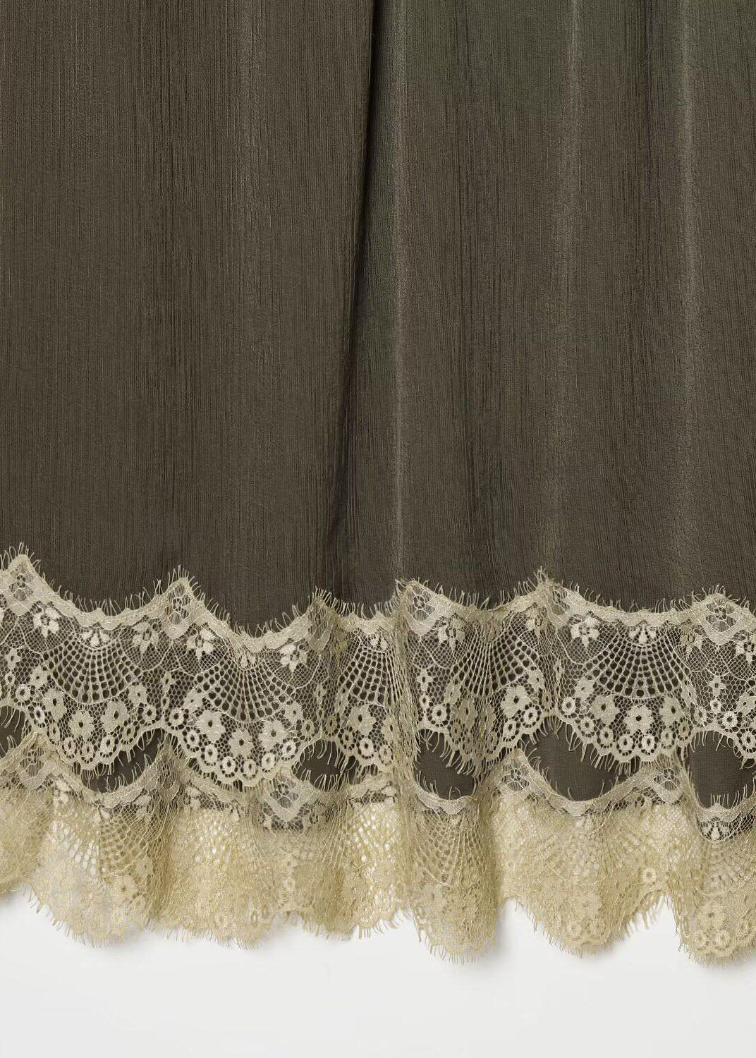 Robe d'été femme à bretelles spaghetti et col en V 4