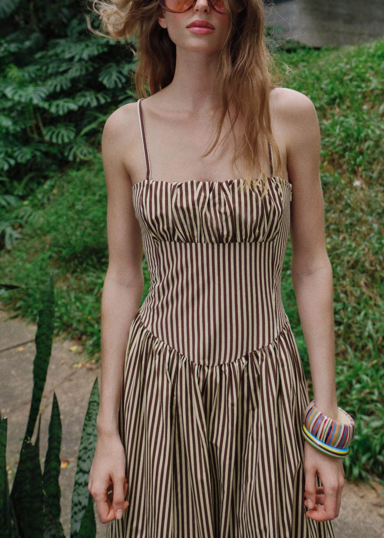 Robe d'été femme à bretelles spaghetti rayée 2