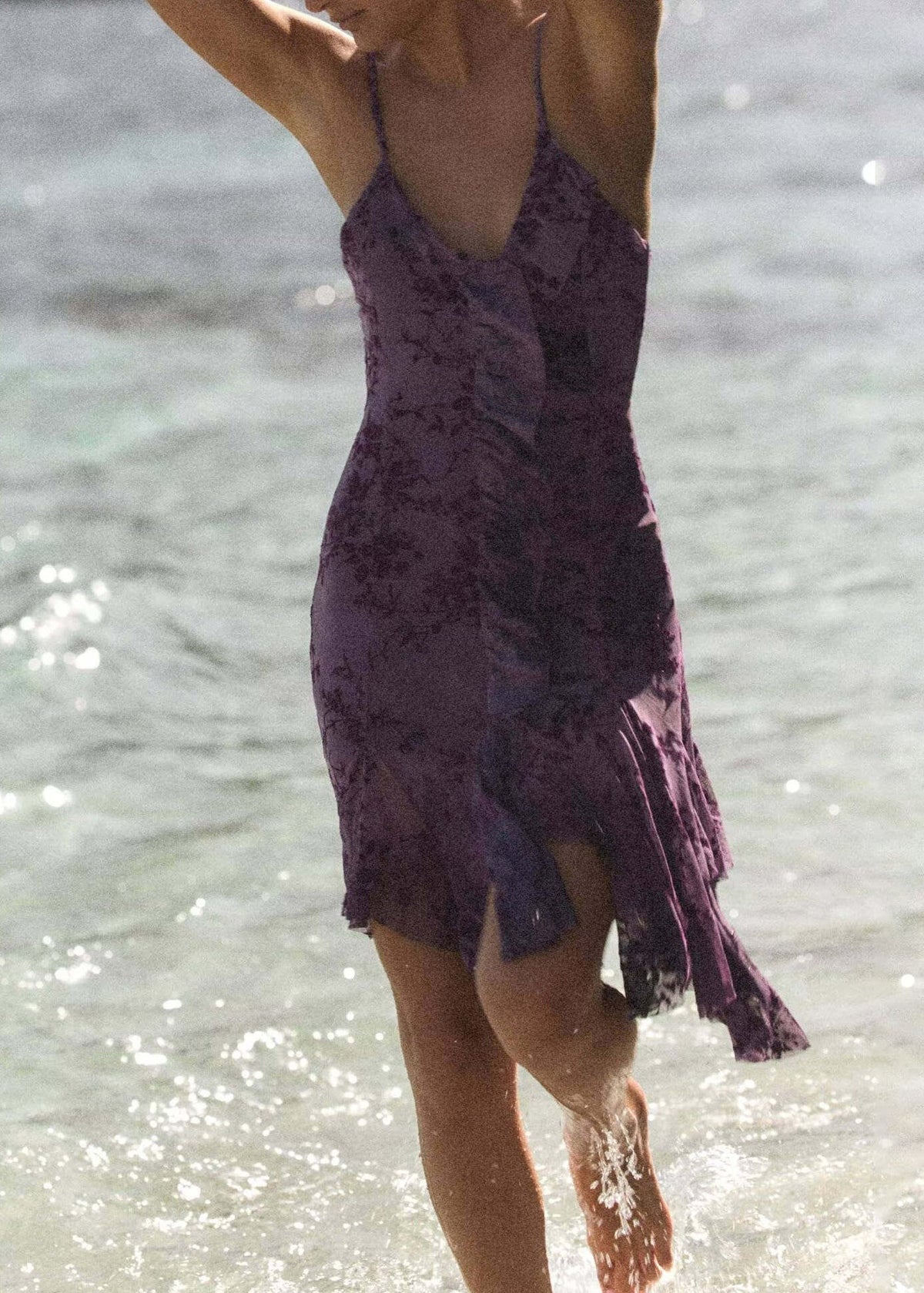 Robe d'été femme à volants asymétriques et bretelles fines 0