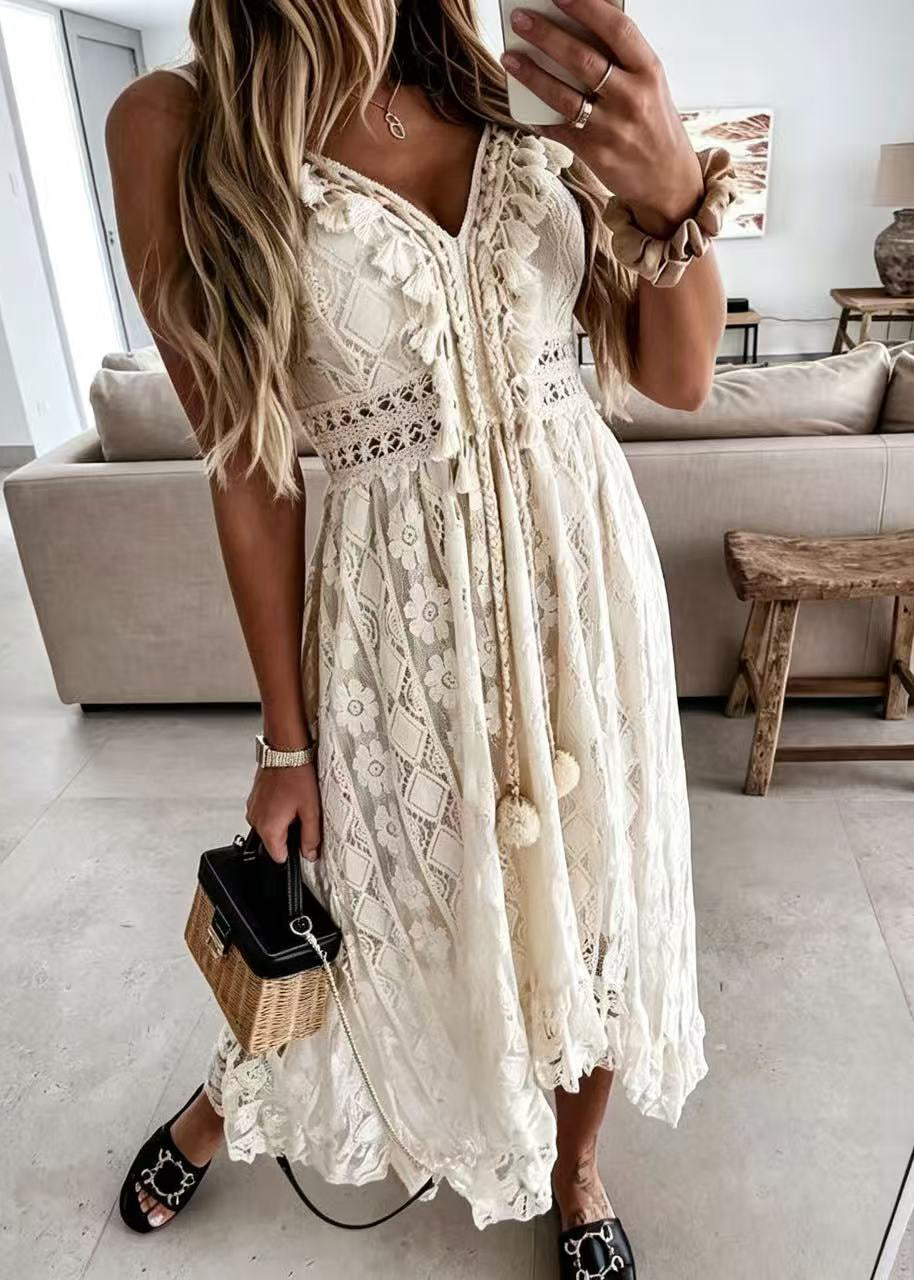 Robe d'été femme style bohème à dentelle et motifs boules 1