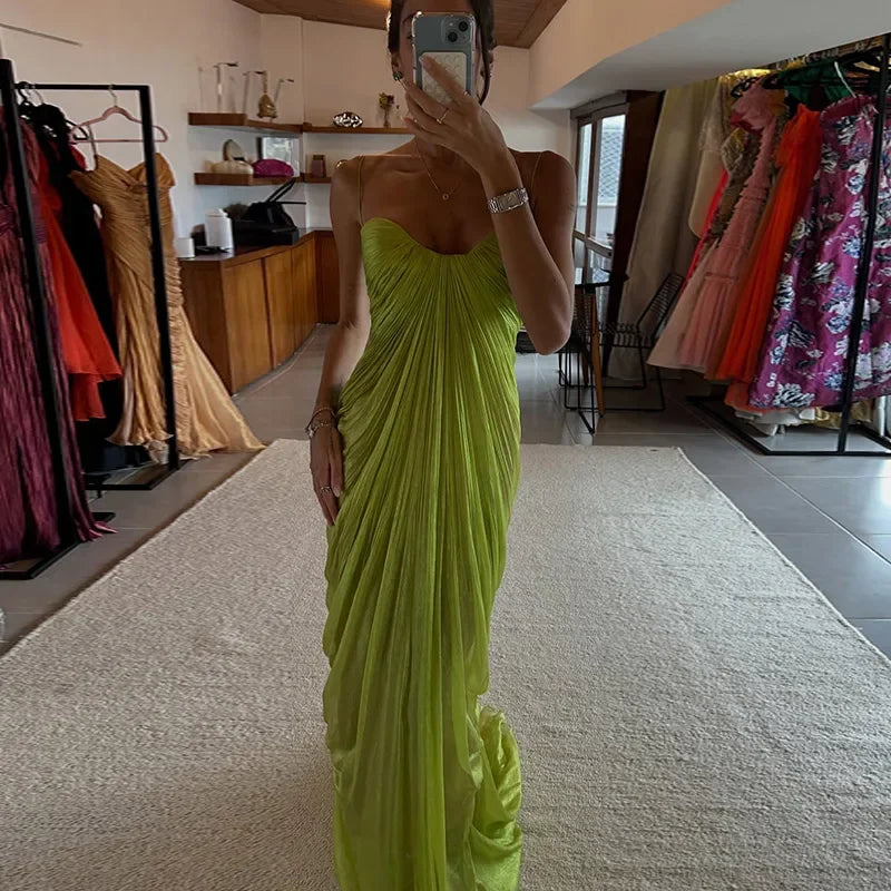 Robe de soirée longue à épaules dénudées 7