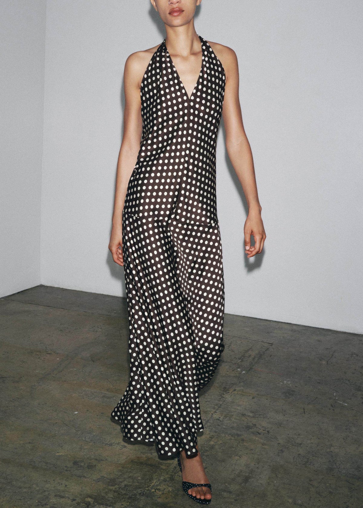 Robe femme longue à col en V imprimé pois sans manches 0