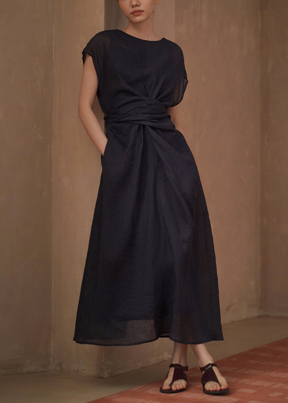 Robe longue décontractée à col rond et taille nouée pour femme 1