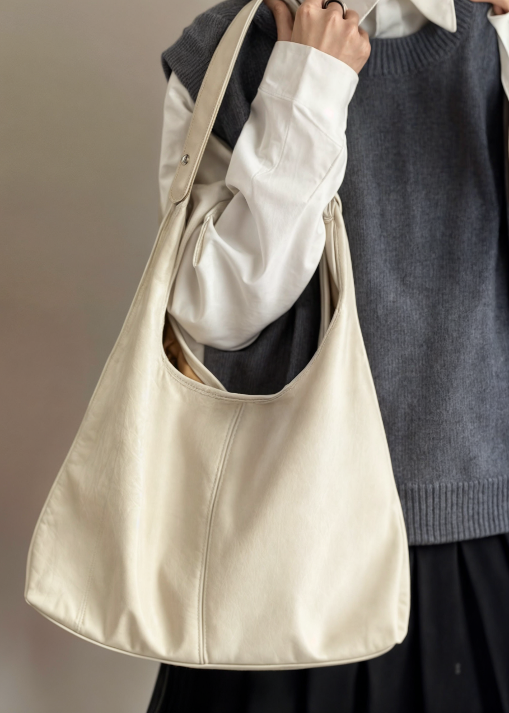 Sac à Main Femme Vintage en Cuir Vegan Spacieux 8