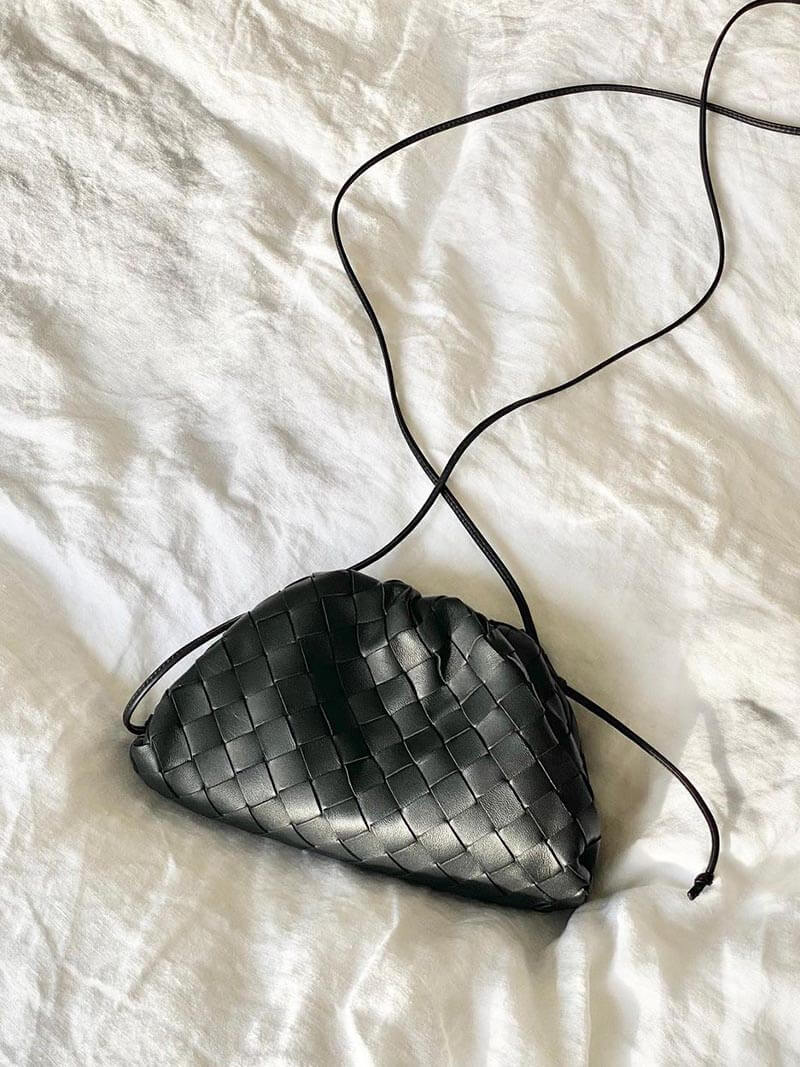Sac à main mini en cuir vegan tissé pour femmes 2