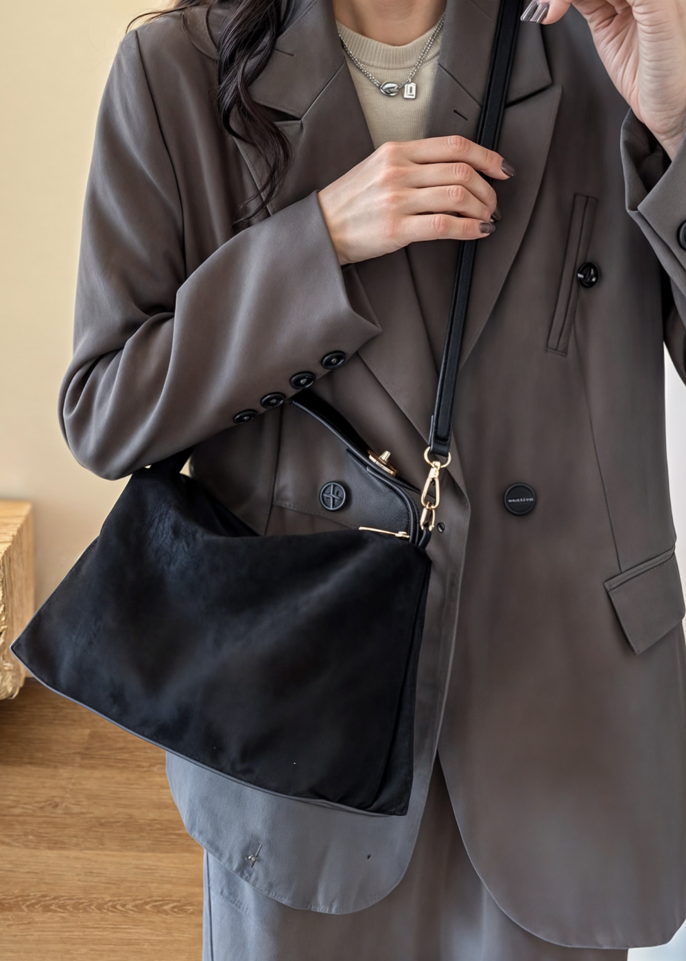 Sac en Simili Suède pour Femme - Style Élégant et Pratique 6