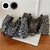 Sac fourre-tout imprimé léopard pour femme en toile 1