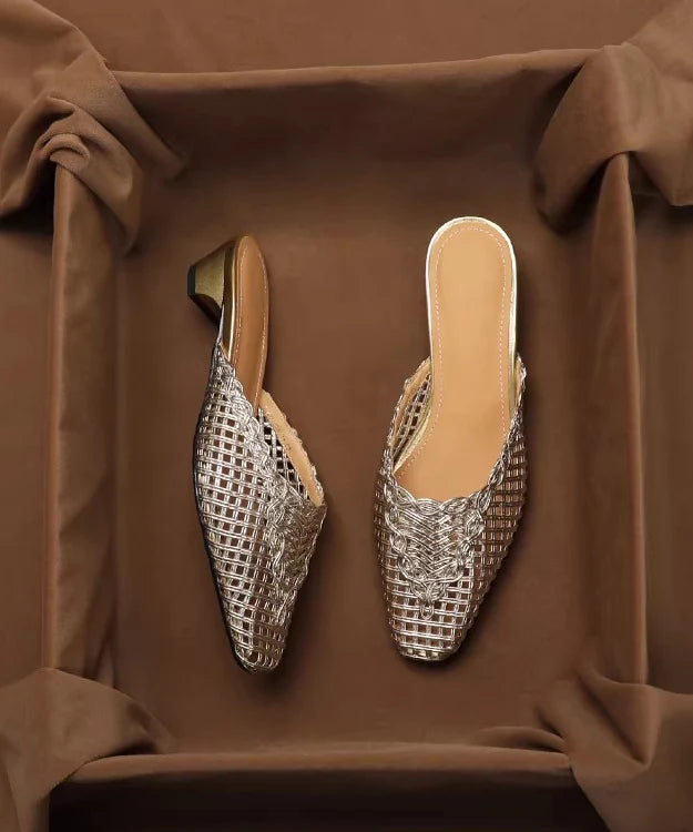 Sandales Femme Ajourées à Enfiler avec Détails Dorés 1