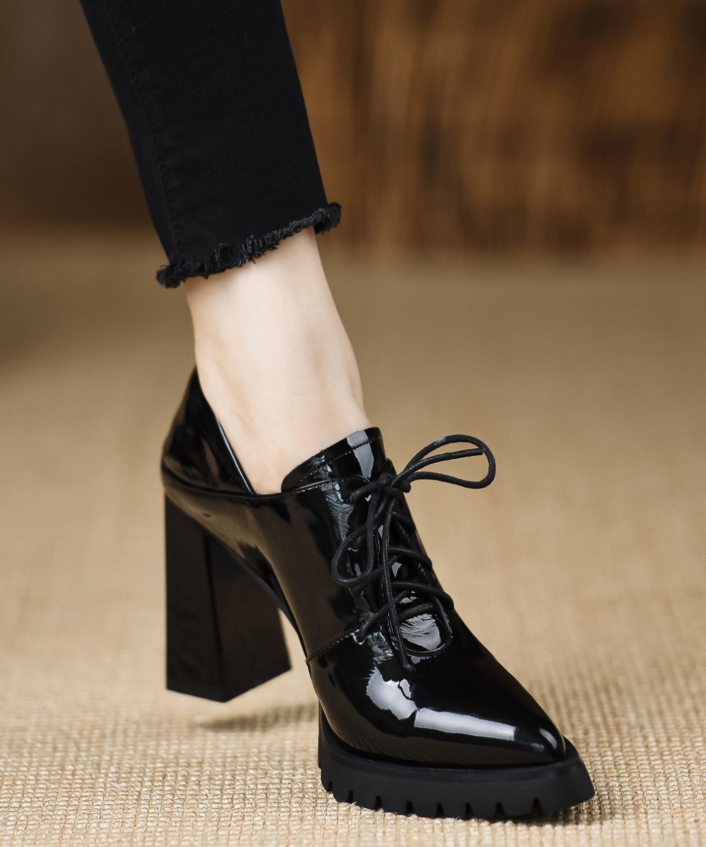 Sandales Femme en Cuir avec Sangles Croisées 1