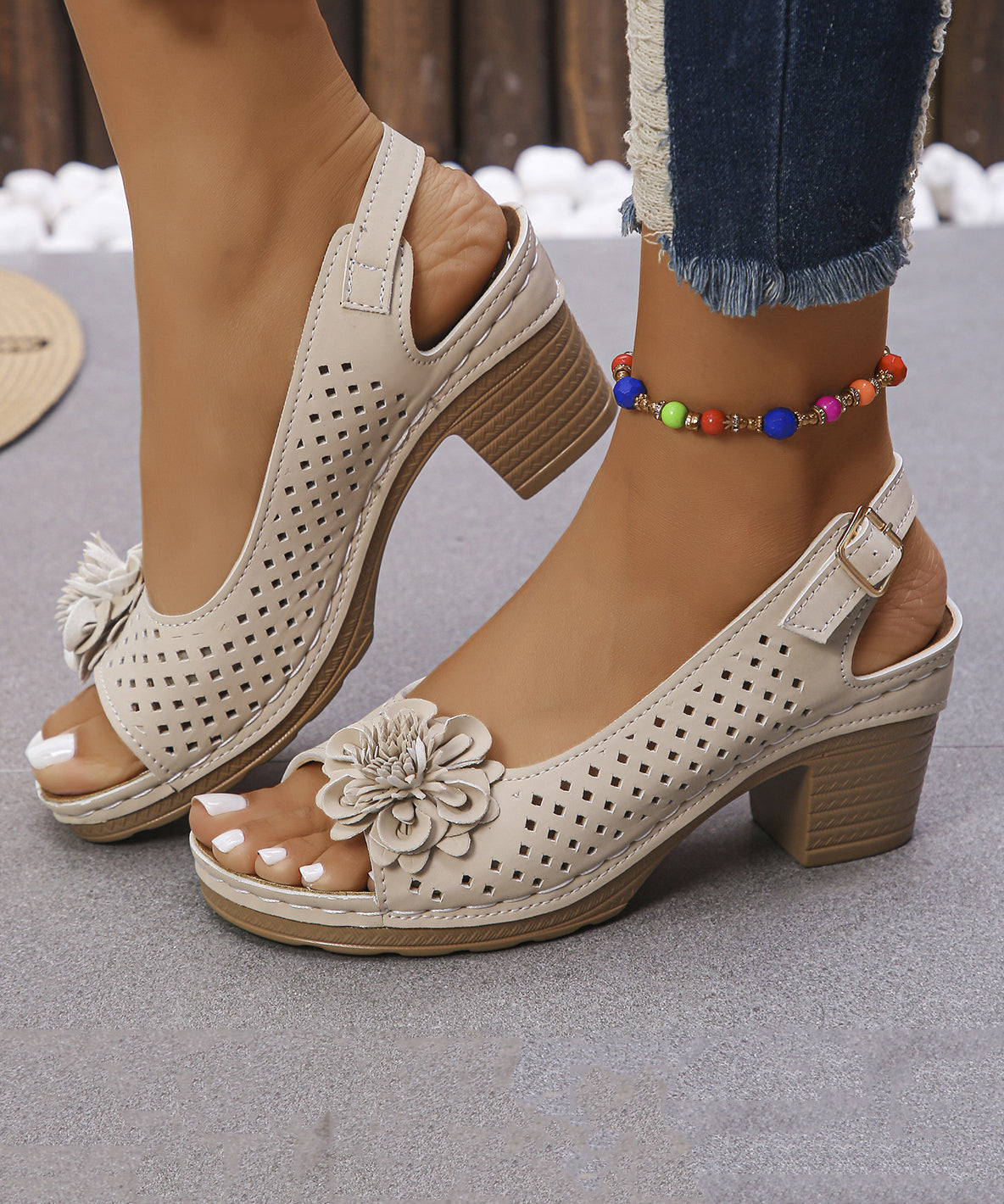 Sandales pour Femmes à Talon Épais et Motif Floral 2