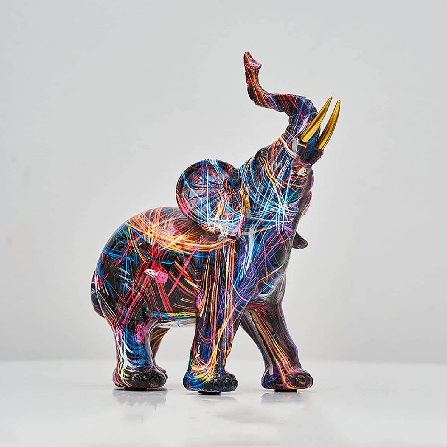 Sculpture d'Éléphant Abstrait en Résine Colorée 5